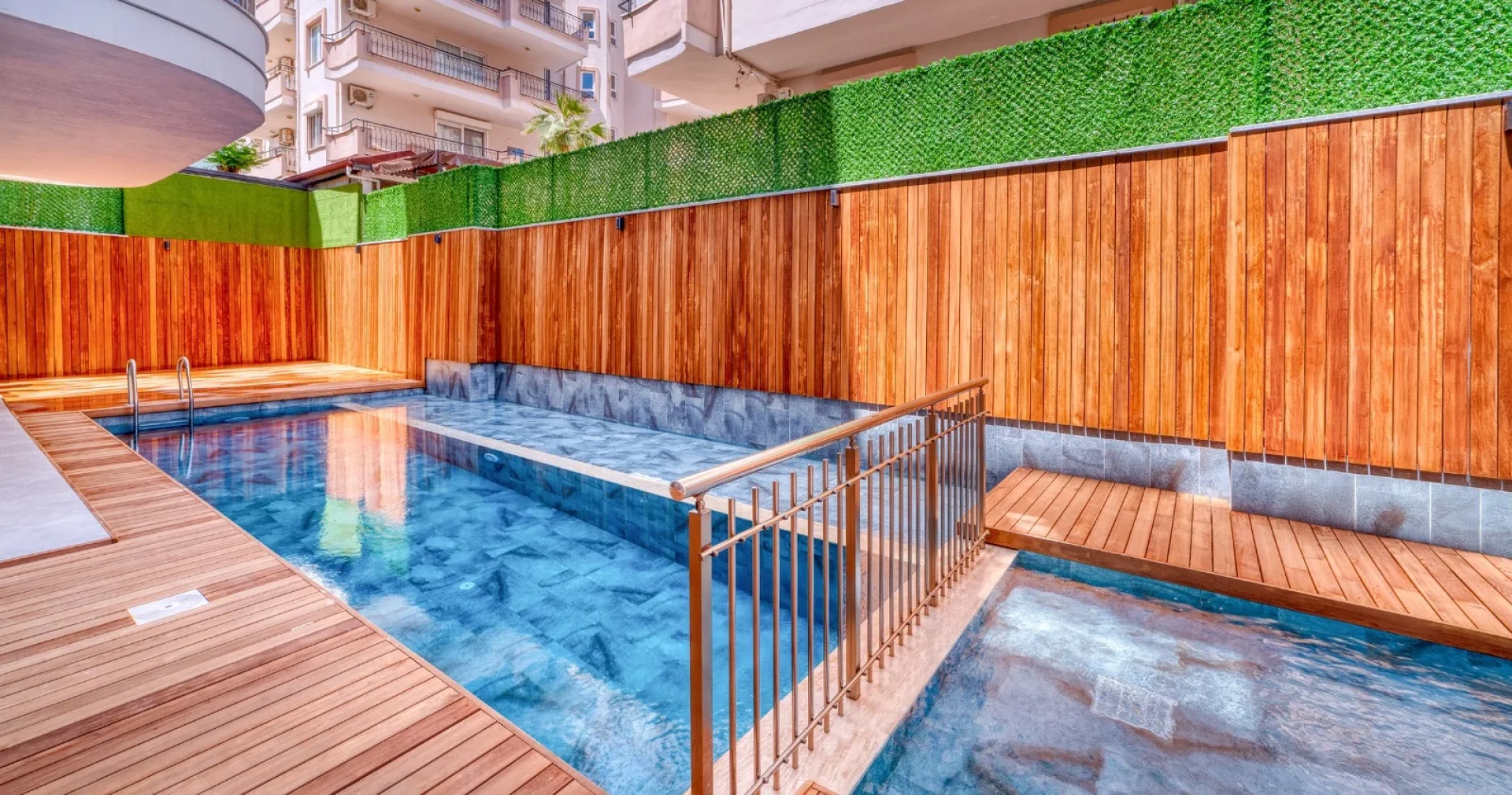 06b19456-52af-4ec7-9be3-69d78c3c4ee8