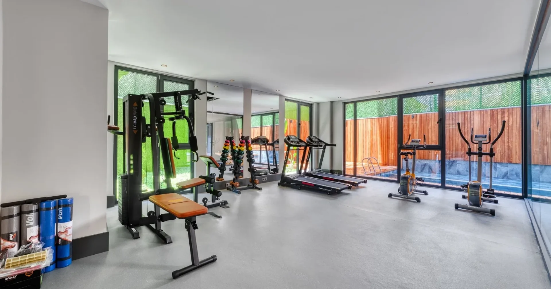 3245982c-a09f-4953-8190-16a4983d2d61