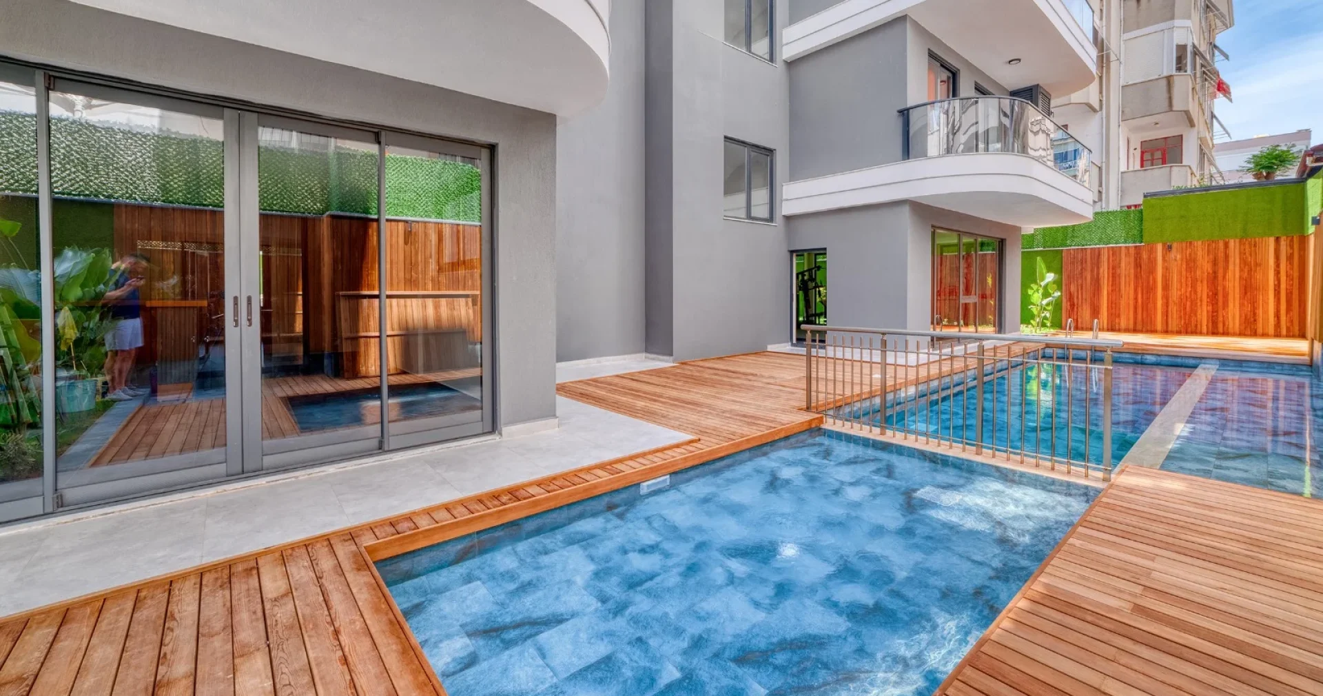 d4c89d3f-8b2a-43f1-b5d7-6239d6a65cfb